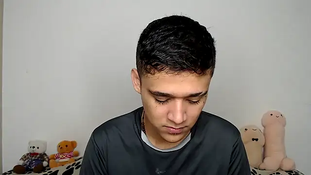 kaiine190 online show from March 4, 11:39 am