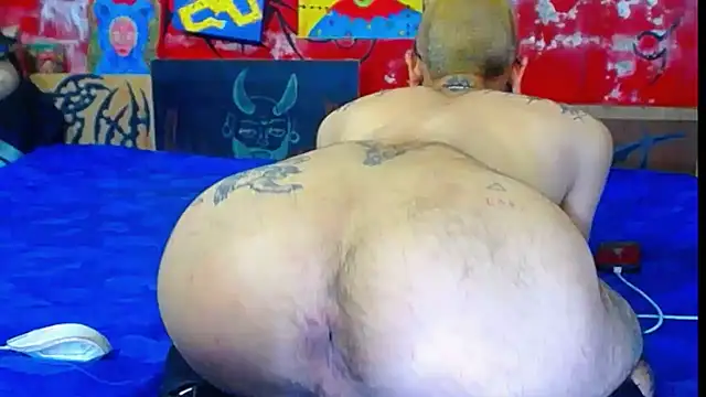 deivid estrada online show from November 11, 6:13 pm