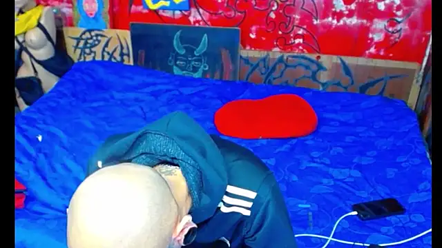 deivid estrada online show from September 18, 5:26 pm