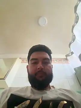 bigdickgio6923 online show from April 16, 10:45 pm