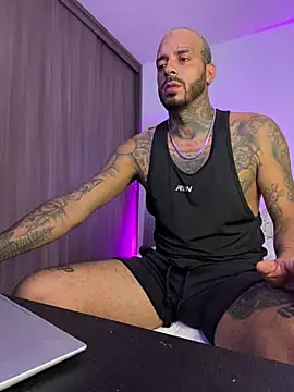 mulatos16 online show from May 8, 3:40 am