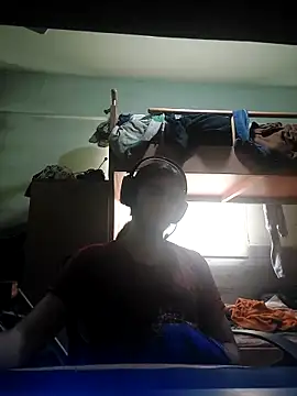 kleineid77 online show from November 29, 11:12 am