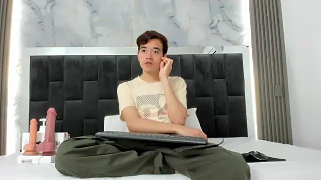 bunny maxi online show from December 5, 12:56 pm