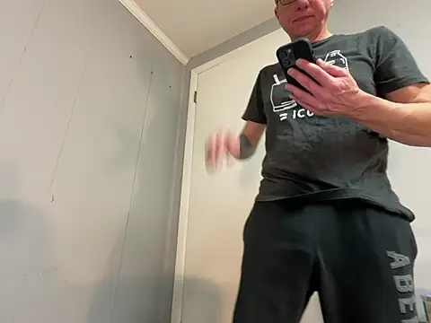 mouser21212 online show from January 6, 6:25 am