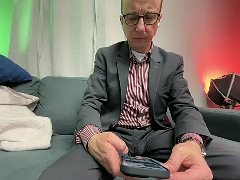 mouser21212 online show from March 19, 6:03 am