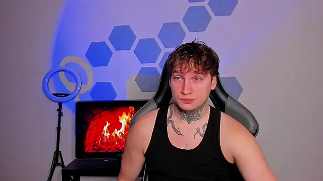 Chris Tyson online show from November 1, 10:14 pm