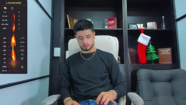 EdwardRoss  online show from December 27, 7:57 pm