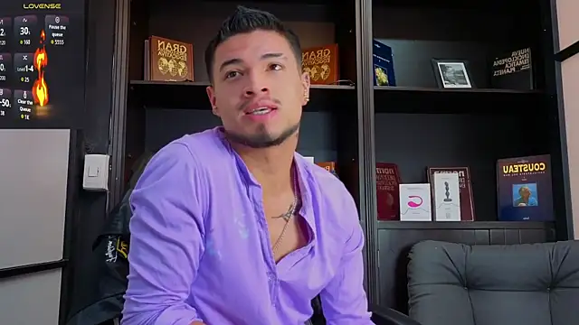 EdwardRoss  online show from October 4, 9:19 pm