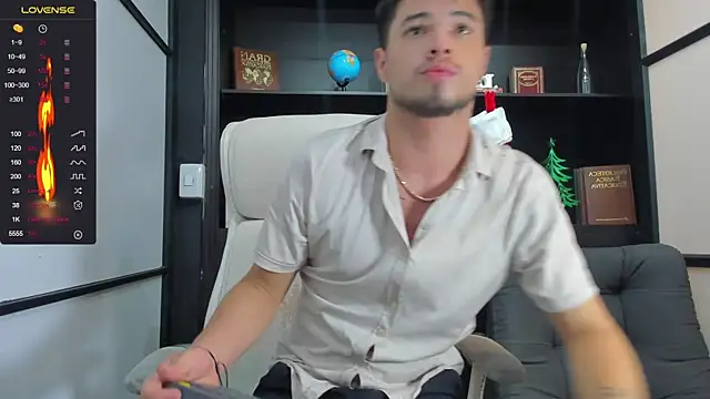 EdwardRoss  online show from December 18, 7:30 pm