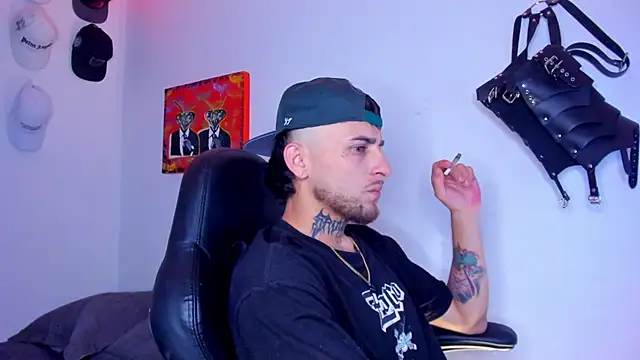 Drako Lamar online show from April 4, 2:19 am