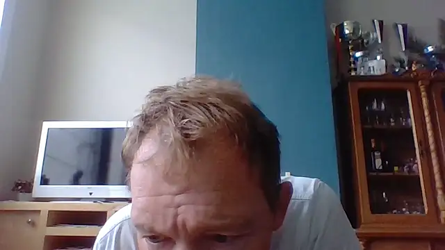 Snapshot of bertolini chatting on September 25, 7:07 am bertolini online show from September 25, 7:07 am
