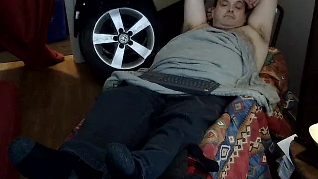 caressonnous online show from December 2, 11:32 pm