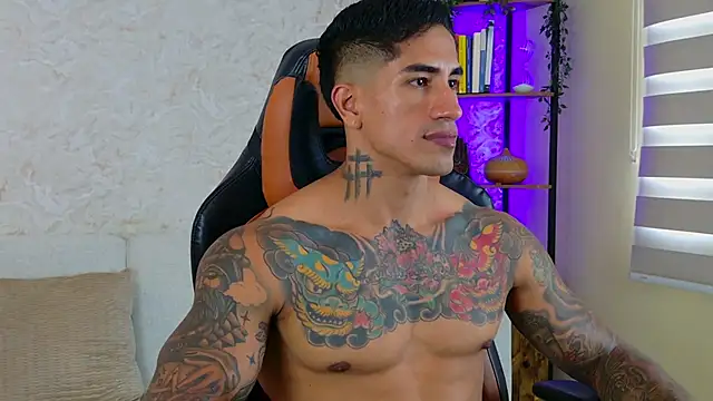 AdanReilly online show from February 20, 7:19 pm