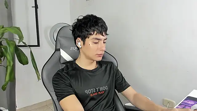 sebas rose online show from January 19, 3:14 pm