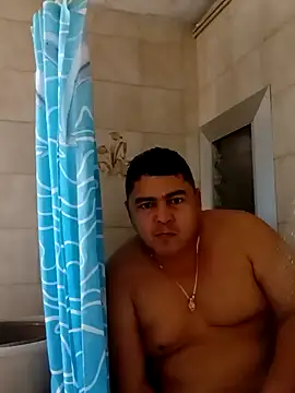 Snapshot of gordito_xx chatting on January 4, 8:28 am gordito xx online show from January 4, 8:28 am