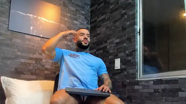 BruceDallas online show from October 16, 1:57 am