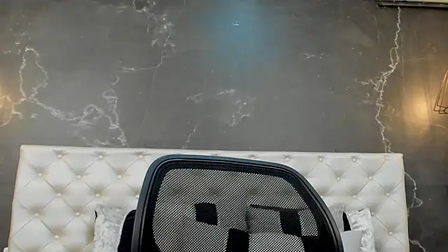 BruceDallas online show from December 12, 8:10 pm