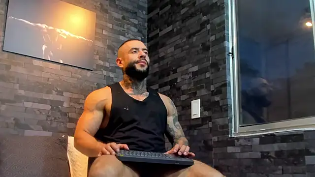 BruceDallas online show from October 5, 11:09 pm