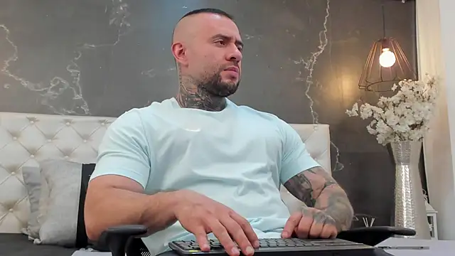 BruceDallas online show from March 11, 11:04 pm