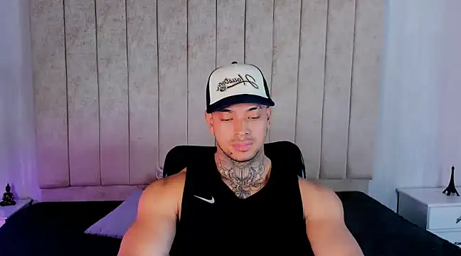 Stiven collins online show from December 8, 4:04 am