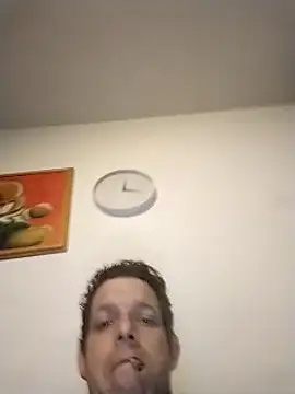 Knuffelstaaf123 online show from March 14, 11:20 pm