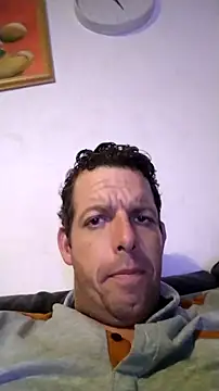 Knuffelstaaf123 online show from November 2, 5:28 pm