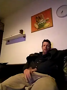 Knuffelstaaf123 online show from April 7, 7:47 pm