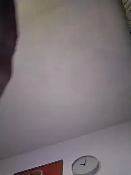 Knuffelstaaf123 online show from October 15, 9:44 pm