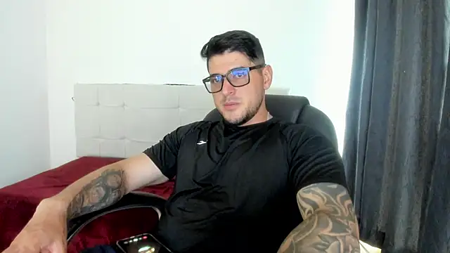 Teilor Creed online show from April 1, 7:22 pm