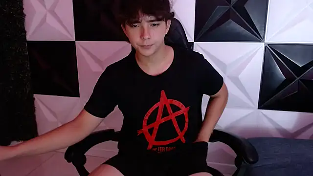 Dani cumboy online show from January 19, 3:29 am