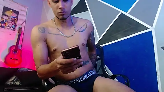 MagnusFrost online show from September 24, 3:50 am