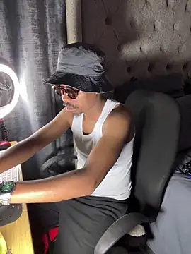 JaroDawg47 online show from April 8, 5:32 pm