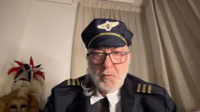 EroticVenetian online show from February 6, 6:08 am