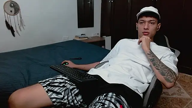 aaron blug online show from January 31, 10:52 pm