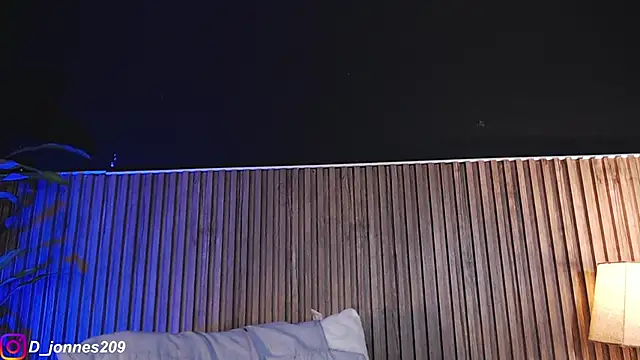 Snapshot of DilanJonnes_ chatting on October 12, 11:10 pm DilanJonnes online show from October 12, 11:10 pm