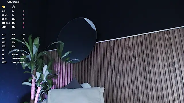 Snapshot of DilanJonnes_ chatting on January 6, 10:26 pm DilanJonnes online show from January 6, 10:26 pm