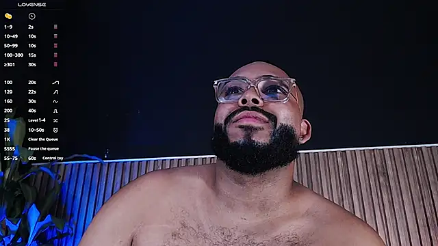 Snapshot of DilanJonnes_ chatting on February 12, 10:26 pm DilanJonnes online show from February 12, 10:26 pm