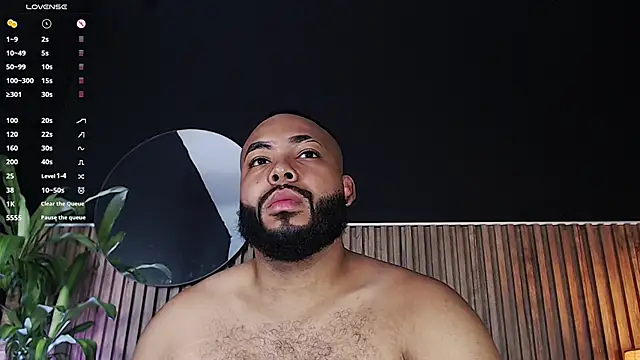 Snapshot of DilanJonnes_ chatting on December 5, 12:55 pm DilanJonnes online show from December 5, 12:55 pm