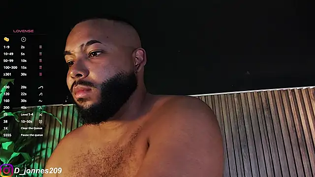 Snapshot of DilanJonnes_ chatting on September 29, 11:00 pm DilanJonnes online show from September 29, 11:00 pm