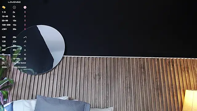 Snapshot of DilanJonnes_ chatting on December 15, 6:48 pm DilanJonnes online show from December 15, 6:48 pm