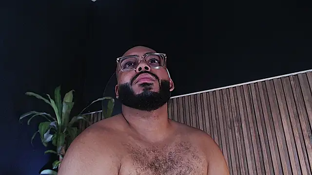 Snapshot of DilanJonnes_ chatting on January 2, 9:07 pm DilanJonnes online show from January 2, 9:07 pm