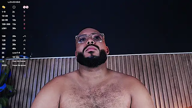 Snapshot of DilanJonnes_ chatting on February 14, 10:59 pm DilanJonnes online show from February 14, 10:59 pm