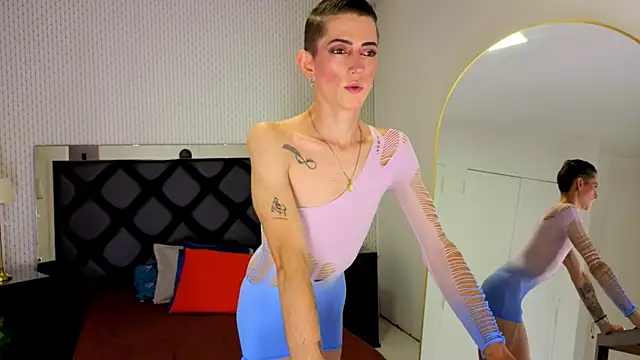 dominic thailor online show from October 7, 2:54 pm