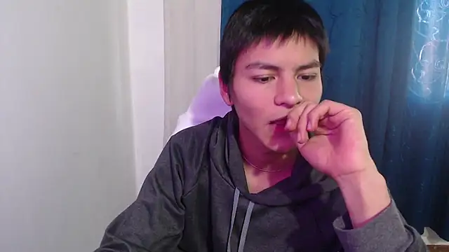 alanprince44 online show from January 27, 10:06 pm