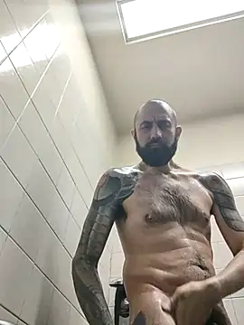 AceSpinning DJ online show from February 19, 7:05 pm