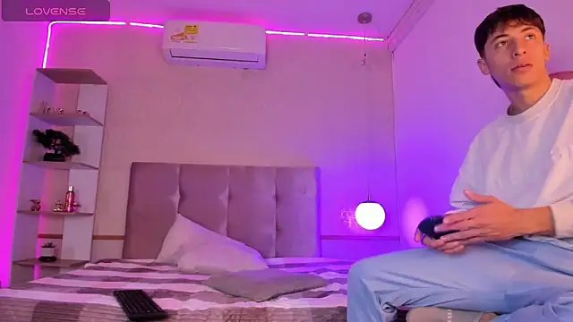 AlessandroDybala online show from February 7, 11:45 am