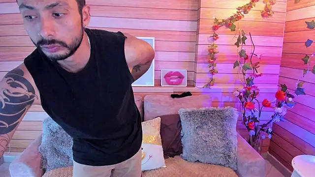 Tom cooper  online show from December 12, 1:39 pm