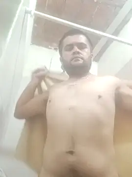 Snapshot of crowten chatting on December 17, 6:02 am crowten online show from December 17, 6:02 am