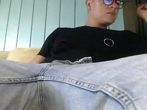 Plug Control online show from March 27, 8:54 pm