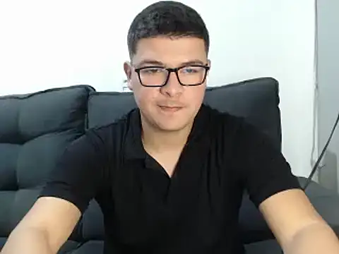 Plug Control online show from June 13, 11:35 pm